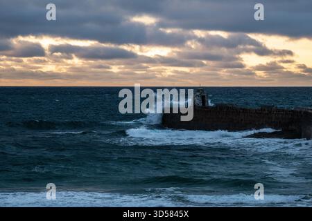 Seawave at Portreath Monkey Hut in Cornwall UK Stock Photo