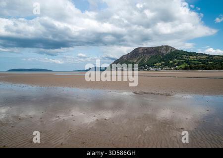 Llanfairfechan on the North Wales coast looking towards Penmaen Mawr headland Stock Photo