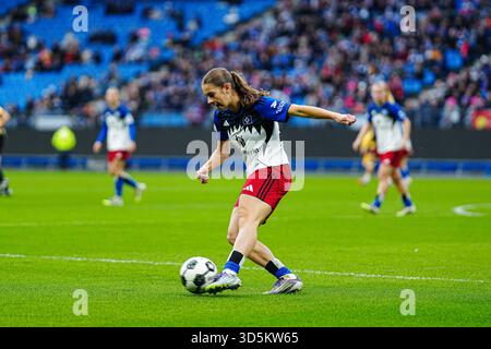 Hamburg, Deutschland. 16th Nov, 2025. Leni Eggert (Hamburger SV, #29) GER, Hamburger SV vs. Bayer 04 Leverkusen, Frauen, Fussball, DFB-Pokal, Achtelfinale, Saison 2025/2026, 16.11.2025 Foto: Eibner-Pressefoto/Marcel von Fehrn Credit: dpa/Alamy Live News Stock Photo