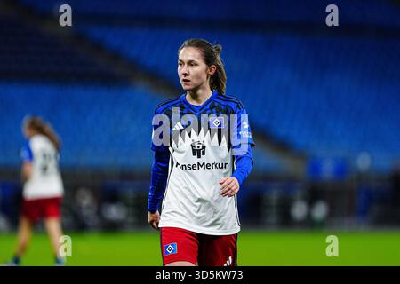 Hamburg, Deutschland. 16th Nov, 2025. Maria Mikolajova (Hamburger SV, #27) GER, Hamburger SV vs. Bayer 04 Leverkusen, Frauen, Fussball, DFB-Pokal, Achtelfinale, Saison 2025/2026, 16.11.2025 Foto: Eibner-Pressefoto/Marcel von Fehrn Credit: dpa/Alamy Live News Stock Photo