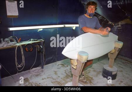 Newquay Cornwall, local craftsmen have started manufacturing fibreglass surfboards to take advantage of the new summer craze. 1980s England circa 1985 UK HOMER SYKES Stock Photo
