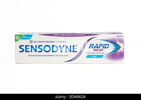 A box of Sensodyne Rapid Relief Mint tothpaste Stock Photo