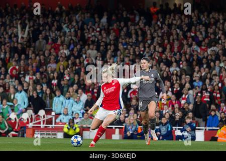 London, UK. 26th Mar 2025. Alessia Russo of Arsenal Women during the Barclays Women's Super League match against Real Madrid at Emirates Stadium Stock Photo