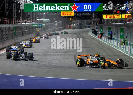 Las Vegas, USA. 22nd Nov, 2025. The start of the Grand Prix at Formula 1 in Las Vegas, Nevada on November 22, 2025. (Photo by Travis P Ball/Sipa USA) Credit: Sipa USA/Alamy Live News Stock Photo