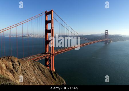 Scenic view of the Golden Gate Bridge from baker beach in San Francisco ...