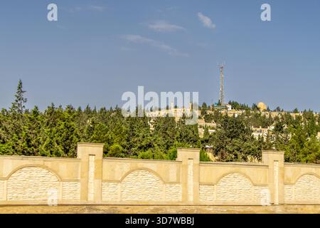 Khirdalan, Azerbaijan. Khirdalan Cemetery in Khirdalan, Azerbaijan. Khirdalan Cemetery is known to contain a World War II Memorial, and other landmark Stock Photo
