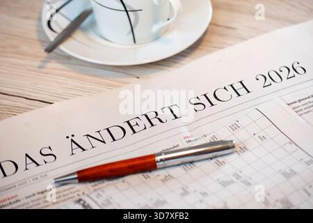 Close-up of a newspaper with the text DAS ÄNDERT SICH 2026 Stock Photo