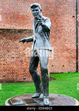 Billy Fury statue by Tom Murphy at the Royal Albert Dock Liverpool Merseyside England Stock Photo