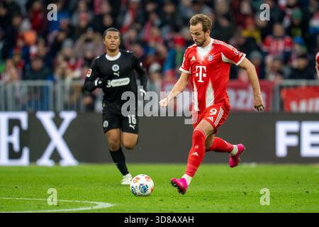 Harry Kane (FC Bayern Munich, #09) DFB/DFL regulations prohibit any use ...