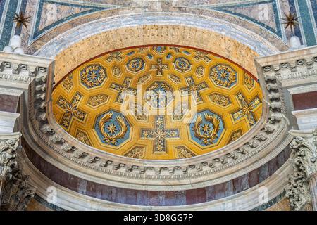 Architectural details of Pantheon in Rome Stock Photo - Alamy