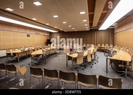 TERNEUZEN - The council chamber in City Hall prior to a closed meeting about the arrival of an asylum seekers' center in Terneuzen. A majority of the city council recently indicated their opposition to an asylum seekers' center, despite an earlier agreement for its arrival. ANP JONAS ROOSENS netherlands out - belgium out Stock Photo