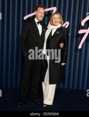 Russell Thomas (L) and Kim Cattrall attend the Royal Academy Of Arts ...