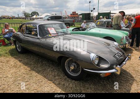 A 1968 Series 2 Jaguar E-Type 2+2 Coupe car at Smallwood Vintage Rally, Sandbach, Cheshire, England, UK Stock Photo