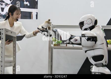 tokyo-japan-03rd-dec-2025-
