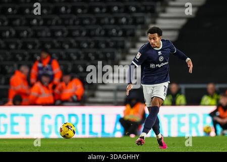 11, Femi Azeez of Millwall FC in action with the ball during the Sky ...