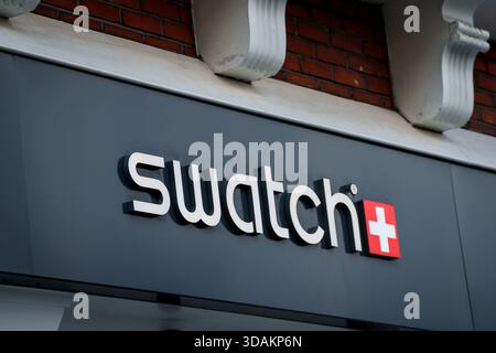 Swatch logo hi-res stock photography and images - Alamy