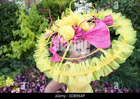 PA REVIEW OF THE YEAR 2025. File photo dated 19/06/25: A racegoer on day three of Royal Ascot at Ascot Racecourse, Berkshire. Issue date: Monday December 15, 2025. Stock Photo