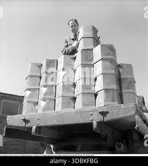 Rausing Foundation The first Tetra Pak carton – a tetrahedron patented by Ruben Rausing ...