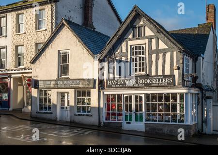 Hay on Wye Booksellers, a secondhand and antiquarian bookshop in Hay-on-Wye, Powys, UK Stock Photo