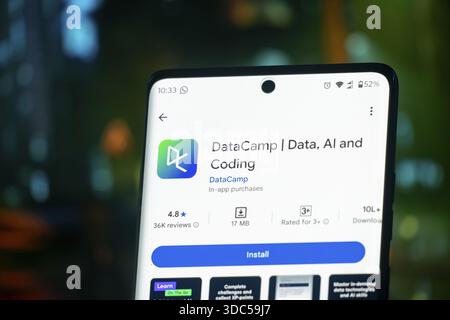 Mobile screen displaying the DataCamp app page, focusing on data, AI, and coding education Stock Photo