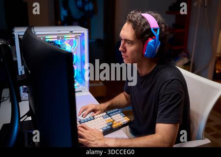 A Unique Gaming Setup Featuring Exceptional Arm Support Designed for Enhanced Comfort Stock Photo