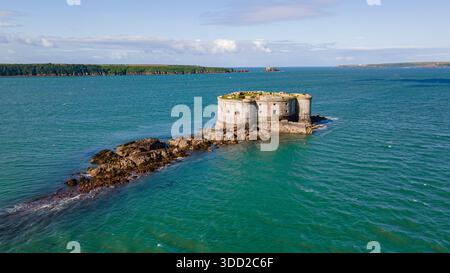 Stack Rock Fort, Pembrokeshire, Wales Stock Photo - Alamy