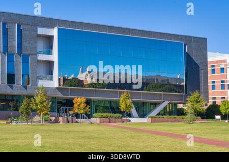 NC State University. Engineering building on The Oval on Centennial ...