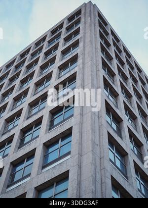Mander House - an office block completed in 1968. Situated in the Mander Shopping Centre in Wolverhampton - December 2025 Stock Photo