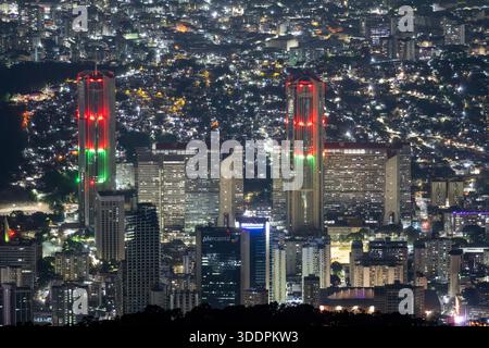 (260103) -- BEIJING, Jan. 3, 2026 (Xinhua) -- This file photo taken on Dec. 8, 2025 shows the city of Caracas, capital of Venezuela. U.S. officials confirmed strikes against Venezuela, Fox News reported. (Xinhua/Li Muzi) Stock Photo