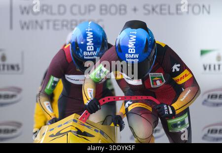 BUCKWITZ Lisa, LIPPERHEIDE Kira (Germany) at the start, GER, IBSF Bob