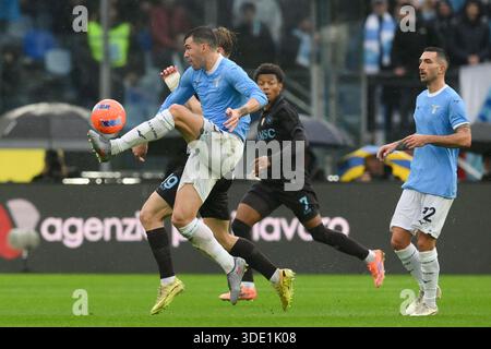 Rome, Italy. 04th Jan, 2026. Alessio Romagnoli of SS Lazio brings down a high ballduring the match of 18th day of the Serie A Championship between S.S.Lazio and S.S.C. Napoli at the Olimpico Stadium on Jan 4, 2025 in Rome, Italy. during SS Lazio vs SSC Napoli, Italian soccer Serie A match in Rome, Italy, January 04 2026 Credit: Independent Photo Agency/Ģ����ý Live News Stock Photo
