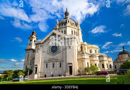 Cathedral of Saint Paul stands in Minnesota, USA. Historic Classical Renaissance architecture features the massive copper dome and stone facade on Cat Stock Photo