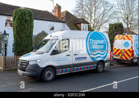 Dorney, UK. 10th January, 2026. Thames Water vans outside a residential house in the village of Dorney, Buckinghamshire. The BBC has reported that "Keir Starmer has said payouts to Thames Water shareholders are unfair amid rising bills. The Prime Minister made the comments after meeting members of the public to discuss cost of living at Emmer Green Community Centre in Reading, Berkshire. In November, Thames Water was one of six water companies blocked from paying bonuses to bosses over serious pollution incidents and other performance issues". Credit: Maureen McLean/Ģ����ý Live News Stock Photo