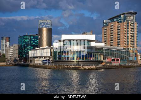 Exterior view of The Lowry theatre and art gallery complex on the waterfront at Salford Quays in Greater Manchester, England, UK. Stock Photo
