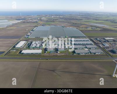 Hyperscale data center complex supporting cloud computing operations Stock Photo