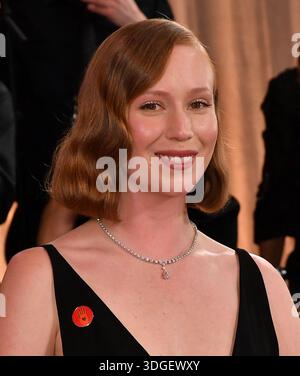 Hannah Einbinder attends the 83rd annual Golden Globe Awards at The