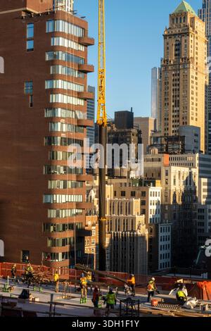 A residential high-rise building is under construction at East 35th Street in the Murray Hill neighborhood 2026, New York City, United States Stock Photo