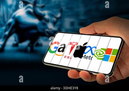 Magnificent 7 company logos - US big tech - displayed on mobile device Stock Photo
