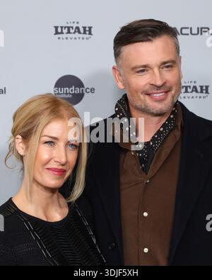 Ut 26th Jan 2026 Jessica Rose Lee Welling Tom Welling At Arrivals Ut 26th Jan 2026 Jessica Rose Lee Welling Tom Welling At Arrivals For Chasing Summer Premiere At The Sundance Film Festival 2026 Eccles Theater Park City Ut January 26 2026 Credit Jaeverett Live News 3djf5xh 