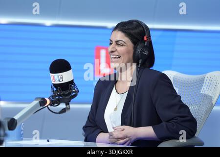 Home Secretary Shabana Mahmood takes part in the Call the Cabinet phone-in on LBC, at the Global Studios, London. Picture date: Tuesday January 27, 2026. Stock Photo