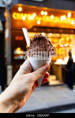 Chocolate mousse from Chocolat Chapon artisan chocolatier, Rue du Bac, Paris, France Stock Photo