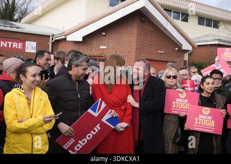 Angela Rayner (centre) at the announcement at the Jain Community Centre in Denton that Angeliki Stogia (centre) is the Labour Party candidate for the Gorton and Denton by-election. Picture date: Saturday January 31, 2026. Stock Photo