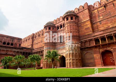 Facade with wall and towers of Agra Fort in India Stock Photo