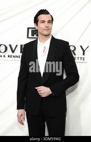 4 February 2026 New York New York Paul Anthony Kelly Sarah Paul Anthony Kelly At Arrivals For Fxs Love Story John F Kennedy Jr Carolyn Bessette Series Premiere Carnegie Hall New York Ny February 03 2026 Photo By Kristin Collection 3dm59w2 
