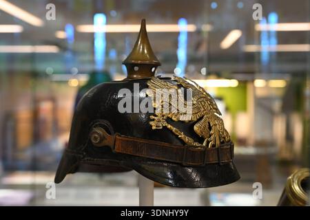 german-pickelhaube-spiked-
