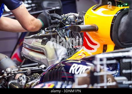 red-bull-racing-rb22-red-bull-ford-dm01-in-garage-during-the-formula-1