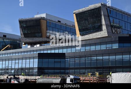 Jena, Germany. 10th Feb, 2026. Work is underway on the construction site for a new high-tech Carl Zeiss AG site in Jena. The company is investing around 500 million euros in the major project. It should be completed by the beginning of 2027. Modern workplaces for around 2,000 employees will be created here to combine research, development and production. Credit: Martin Schutt/dpa/Ģ����ý Live News Stock Photo