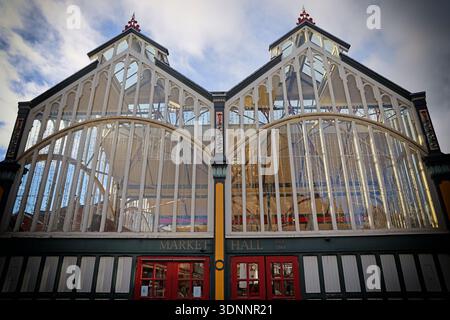 Entrance frontage of Stockport Market Hall, the “Glass Umbrella”, on Market Place in Stockport town centre, Greater Manchester, England. Stock Photo