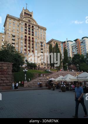 Large residential apartment building located near Maidan Nezalezhnosti, the central square of Kyiv. The area is one of the most important urban and hi Stock Photo