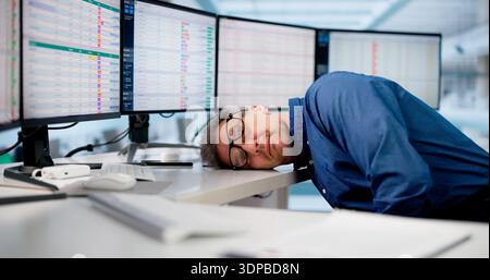 The Unhappy Data Analyst: Employee Disengagement In The Digital Age Stock Photo